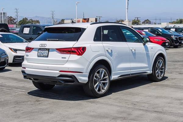 2022 Audi Q3
