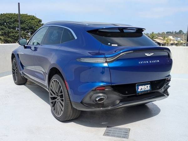 2023 Aston Martin DBX