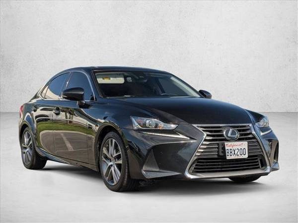 2019 Lexus IS