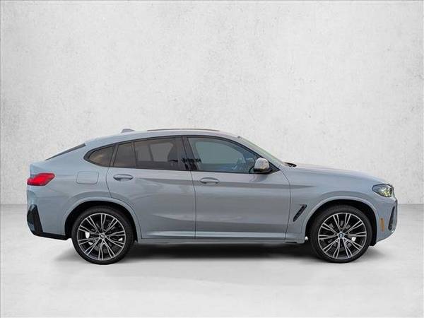 2022 BMW X4