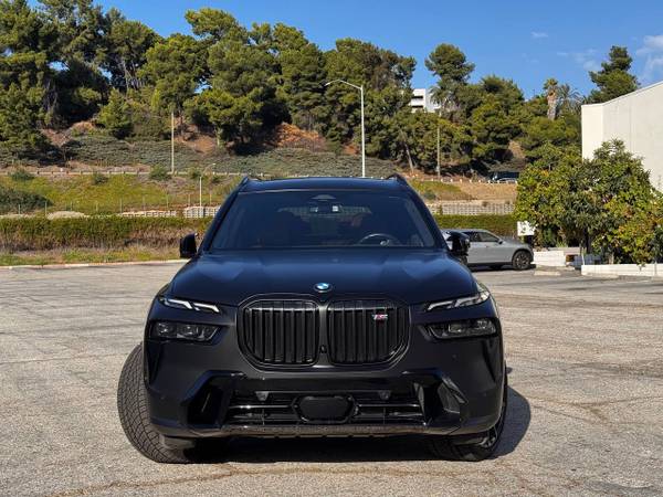 2023 BMW X7