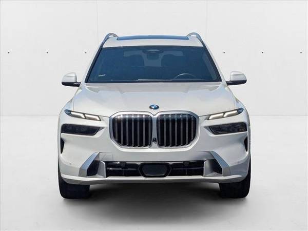 2023 BMW X7