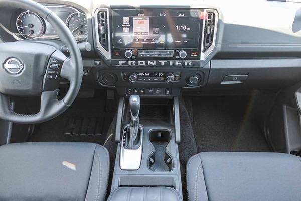 2025 Nissan Frontier