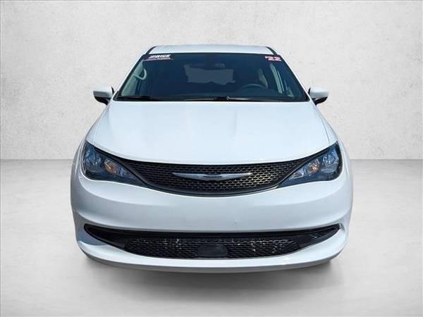 2022 Chrysler Voyager