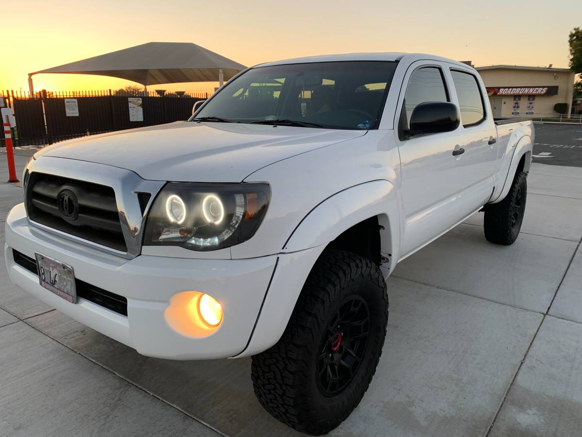 2009 Toyota TRUCK