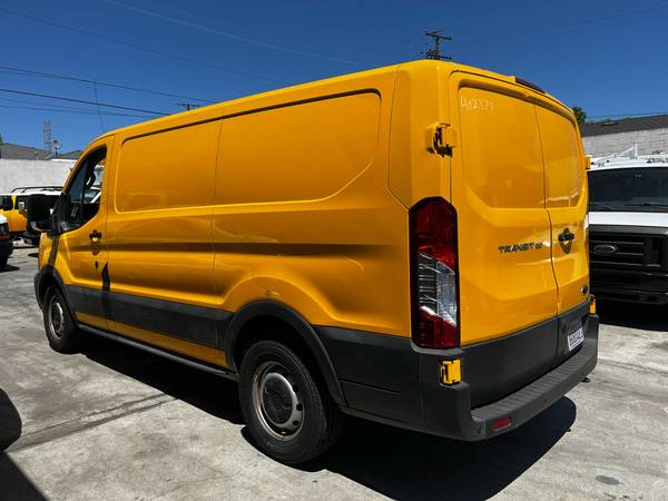 2021 Ford TRANSIT