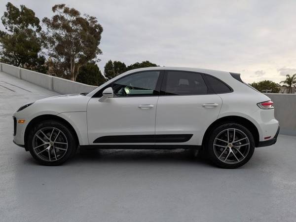 2022 Porsche Macan