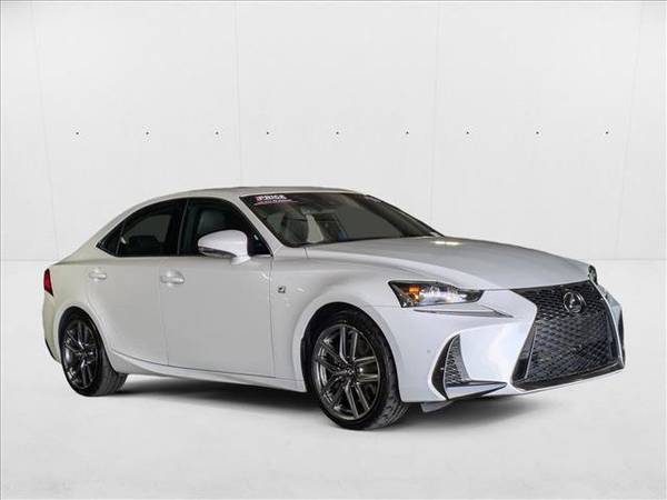 2019 Lexus IS