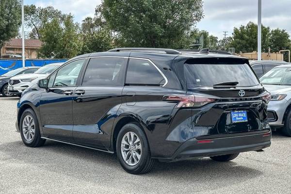 2023 Toyota Sienna