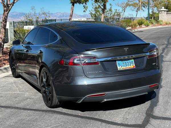 2015 Tesla Model