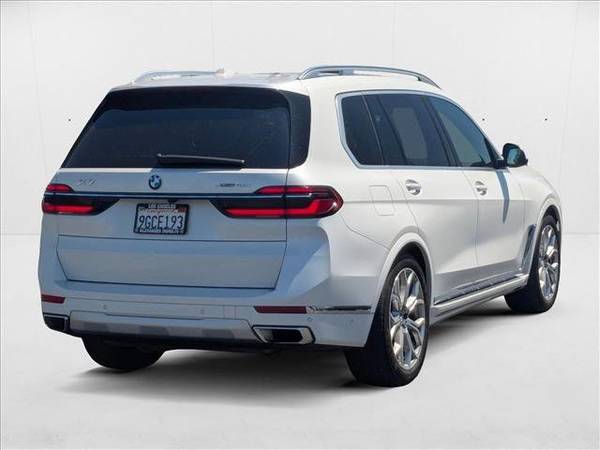 2023 BMW X7