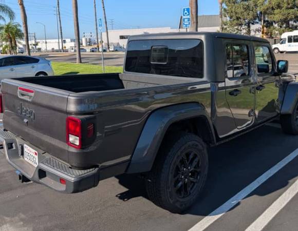 2021 Jeep Gladiator