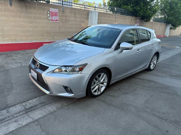 2016 Lexus CT200