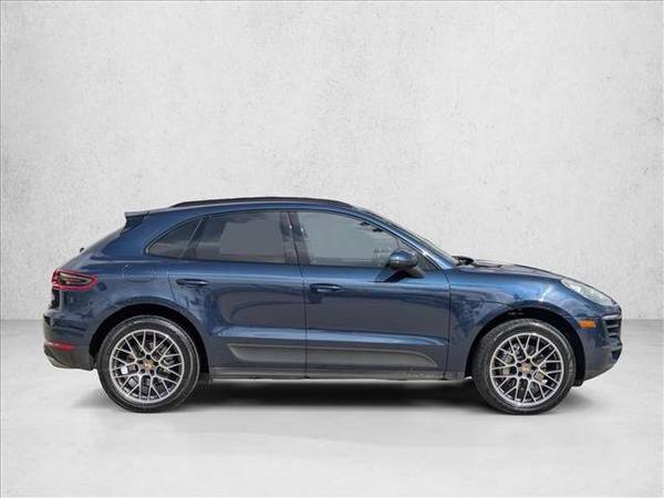 2016 Porsche Macan
